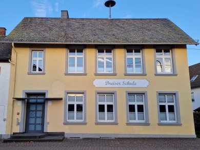 Alte Dreiser Schule, jetzt Dorftreff